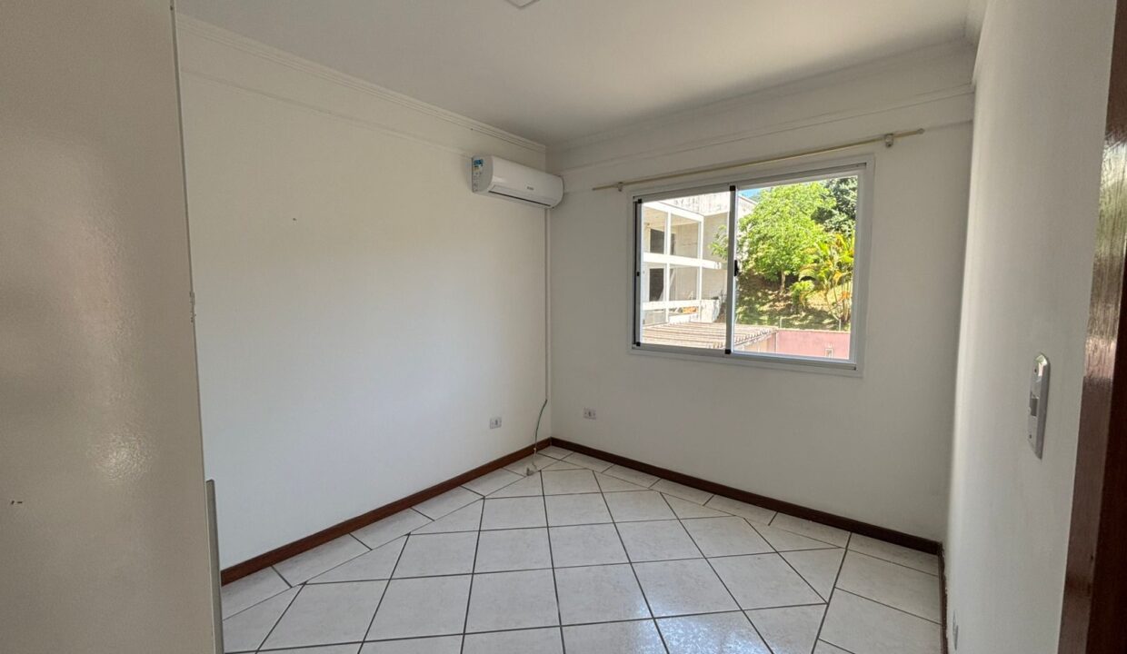 WhatsApp Image 2025-12-05 at 14.13.35